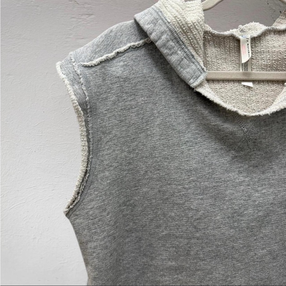 Free People Movement Sleeveless Hooded Crop Sweatshirt in Light Gray - Picture 4 of 8
